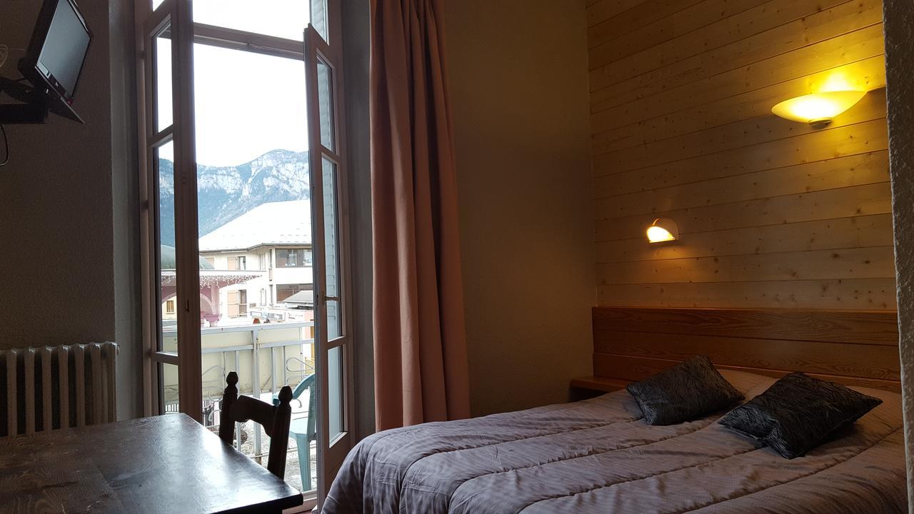 Hotel Restaurant Glaizette L'Argentiere-la-Bessee Exterior photo